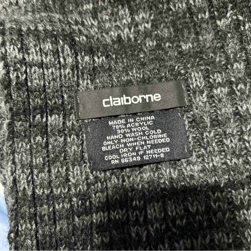 Claiborne Gray Ribbed Scarf - Picture 2 of 3